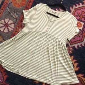 Flamingo Urban Top (light green/ white stripes)